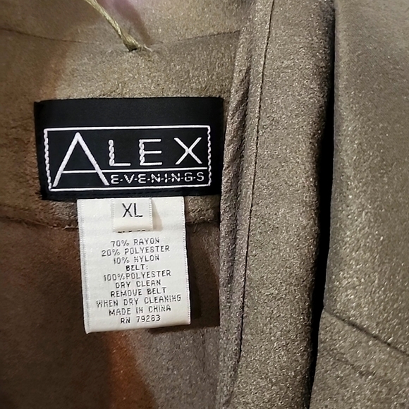 Alex Evening Jacket w/Shell - Picture 7 of 7